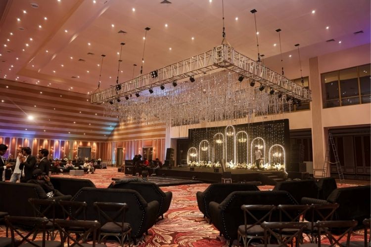 indoor wedding decoration